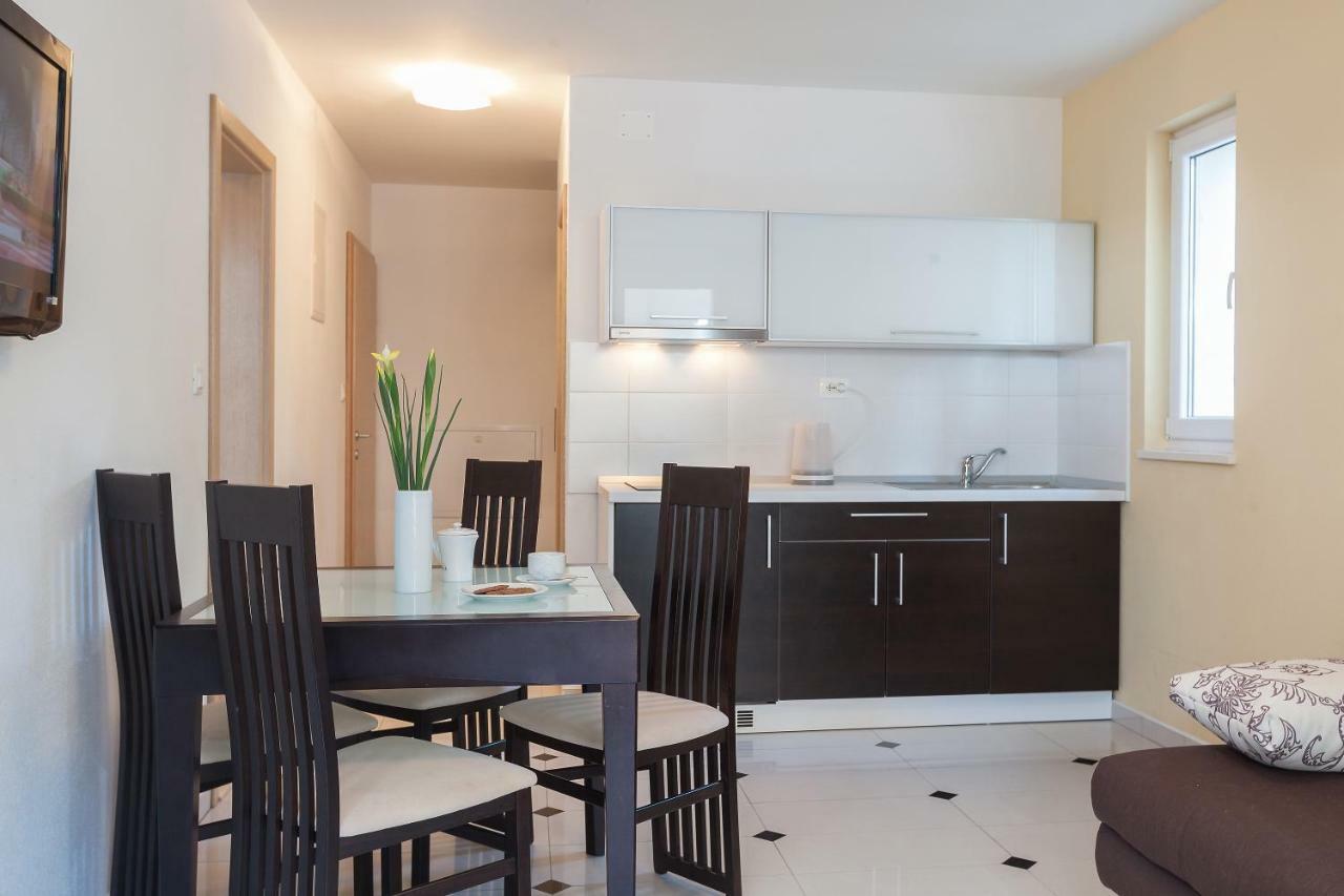 Apartmani Pasalic Tučepi Εξωτερικό φωτογραφία